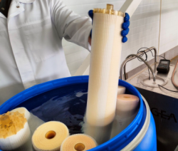 В СТАВРОПОЛЕ ПРЕДЛОЖИЛИ ПОЛУЧАТЬ ЧИСТУЮ ВОДУ ИЗ МОЛОЧНЫХ ОТХОДОВ